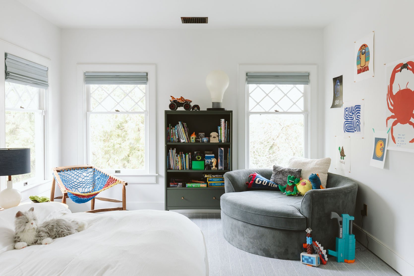 Emily-Henderson_Farmhouse_Tween-Boys-Bedroom_Update_6